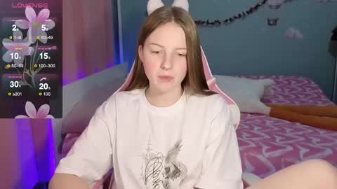 Snapshot of stefaniyaaa chatting on 10-07-25, 06:27 stefa online show from 10-07-25, 06:27