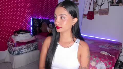 Im MiaIts my first day here  online show from 12-30-24, 02:09