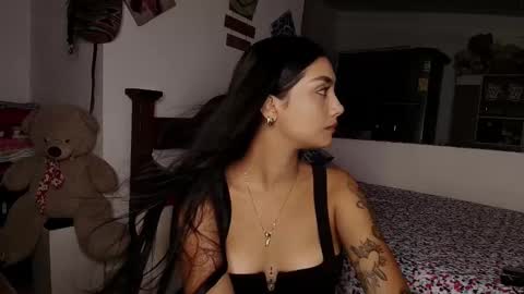 Im MiaIts my first day here  online show from 09-16-25, 11:06