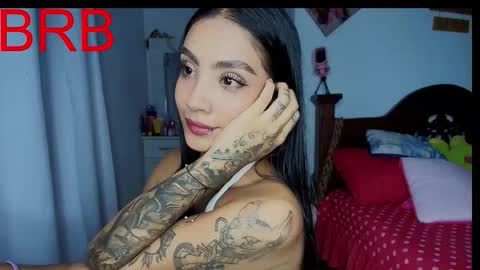 Im MiaIts my first day here  online show from 12-22-25, 12:29