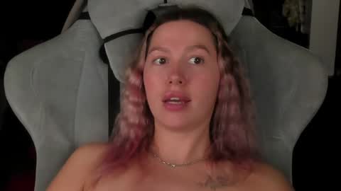 Snapshot of stefany_and_bettany chatting on 04-29-26, 05:30 stefany_and_bettany online show from 04-29-26, 05:30