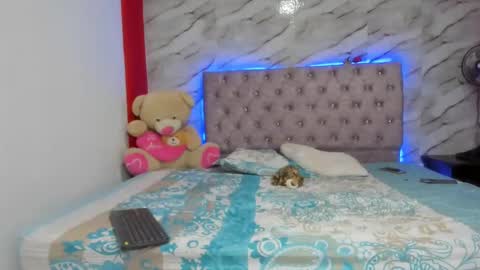 Snapshot of stefany_andruw chatting on 10-18-25, 08:31 stefany_andruw online show from 10-18-25, 08:31