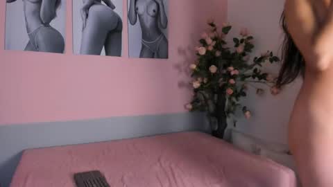 Snapshot of stefany_gonzales_ chatting on 11-23-25, 12:38 Stefany online show from 11-23-25, 12:38