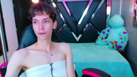 Snapshot of stefany_piink chatting on 05-17-26, 12:56 stefany piink online show from 05-17-26, 12:56
