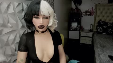 Jane online show from 06-17-26, 06:27