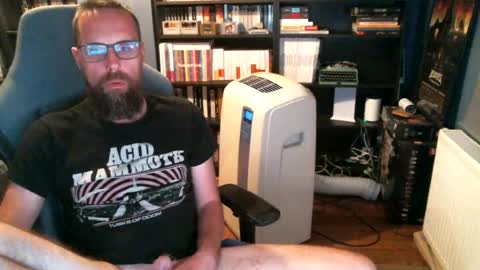 Snapshot of stefffg chatting on 07-24-26, 08:18 MeStef online show from 07-24-26, 08:18