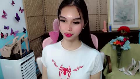 Snapshot of steffybabe chatting on 09-25-25, 04:54 steffybabe online show from 09-25-25, 04:54