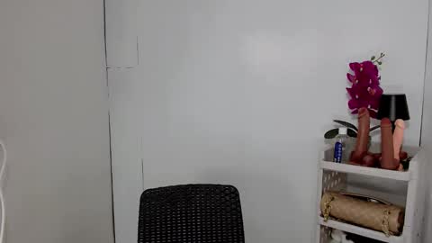 Snapshot of steffybabe chatting on 10-25-25, 01:51 steffybabe online show from 10-25-25, 01:51