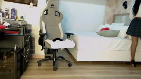 Snapshot of stefi_alizon chatting on 09-12-25, 12:11 Zuly online show from 09-12-25, 12:11