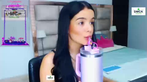 Snapshot of stefy810675 chatting on 09-24-25, 12:58 Stefany online show from 09-24-25, 12:58