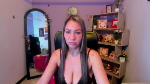 stefy_zea online show from 10-27-25, 06:01