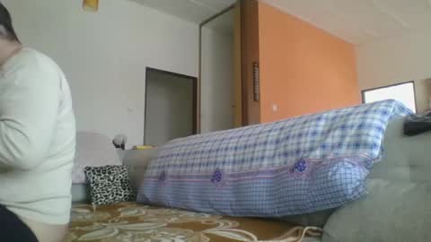 steki038434 online show from 01-11-25, 08:00