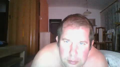 Snapshot of steki038434 chatting on 05-03-26, 07:42 steki038434 online show from 05-03-26, 07:42