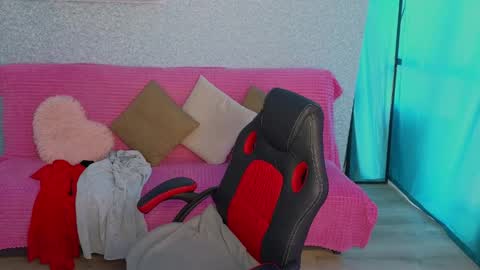 Snapshot of steladream chatting on 05-23-26, 09:35 Stela online show from 05-23-26, 09:35