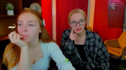 Snapshot of stella_flower chatting on 03-09-26, 12:31 stella_flower online show from 03-09-26, 12:31