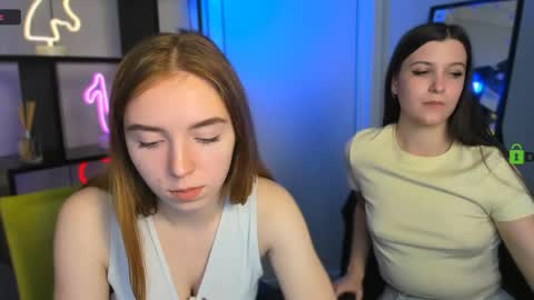 Snapshot of stella_flower chatting on 03-17-26, 12:41 stella_flower online show from 03-17-26, 12:41