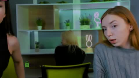 Snapshot of stella_flower chatting on 03-23-26, 12:31 stella_flower online show from 03-23-26, 12:31