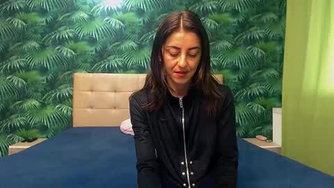 Stella John online show from 02-13-25, 07:45