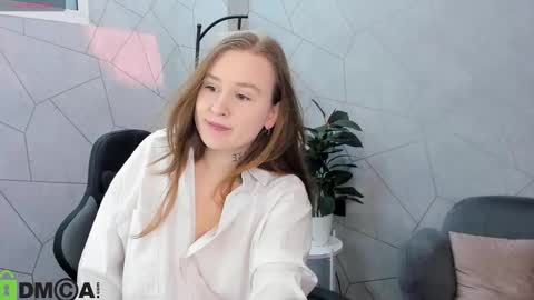 Stella online show from 02-08-26, 09:23