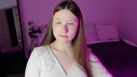 Snapshot of stella_sunny chatting on 01-03-25, 05:50 stella_sunny online show from 01-03-25, 05:50