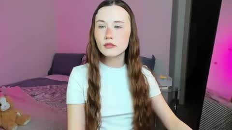 Snapshot of stella_sunny chatting on 10-21-25, 06:08 stella_sunny online show from 10-21-25, 06:08