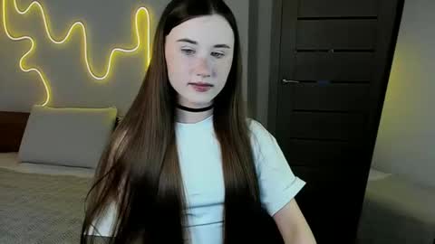 Snapshot of stella_sunny chatting on 12-17-25, 10:38 stella_sunny online show from 12-17-25, 10:38