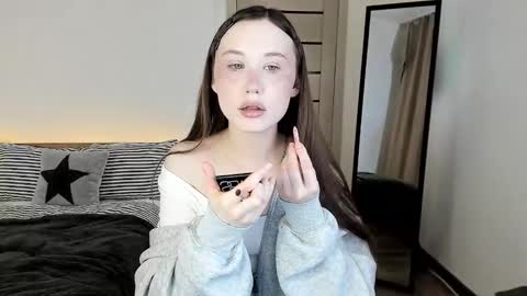 stella_sunny online show from 03-05-26, 04:25