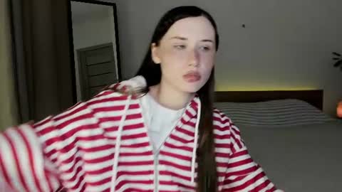 stella_sunny online show from 08-01-26, 07:24