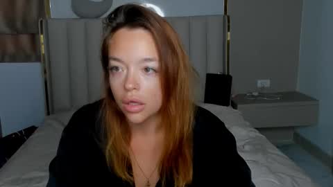 Snapshot of stellaa_queen chatting on 03-16-26, 12:17 stella online show from 03-16-26, 12:17