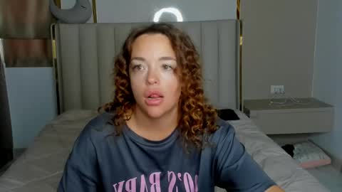 Snapshot of stellaa_queen chatting on 04-14-26, 12:16 stella online show from 04-14-26, 12:16