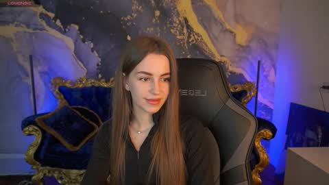 stellahoneywell online show from 10-24-25, 01:18