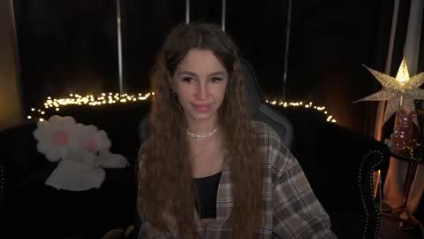 stellahoneywell online show from 04-18-26, 05:33