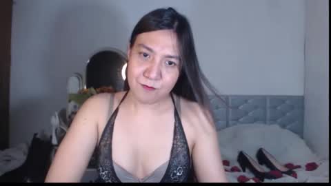 Snapshot of stellahugets chatting on 09-18-25, 09:06 Stella online show from 09-18-25, 09:06