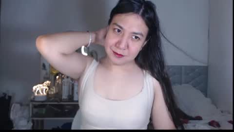 Snapshot of stellahugets chatting on 10-05-25, 04:16 Stella online show from 10-05-25, 04:16