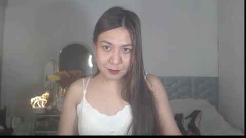 Snapshot of stellahugets chatting on 11-04-25, 05:01 Stella online show from 11-04-25, 05:01