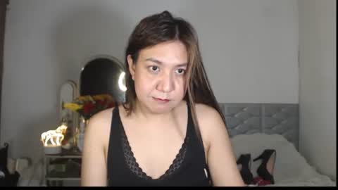 Snapshot of stellahugets chatting on 11-06-25, 04:52 Stella online show from 11-06-25, 04:52