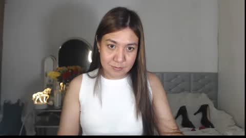 Snapshot of stellahugets chatting on 11-10-25, 07:02 Stella online show from 11-10-25, 07:02