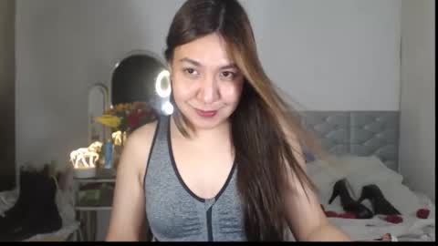 Snapshot of stellahugets chatting on 11-29-25, 09:07 Stella online show from 11-29-25, 09:07