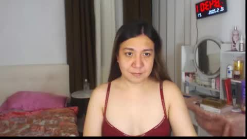 Snapshot of stellahugets chatting on 05-10-26, 12:43 Stella online show from 05-10-26, 12:43