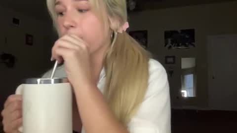 stellaraexox online show from 10-15-25, 12:11