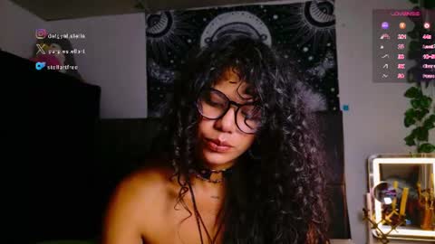 Snapshot of stellart_ chatting on 07-09-26, 05:00 stellart_ online show from 07-09-26, 05:00