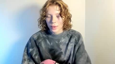 S T E L L A online show from 10-15-25, 11:43