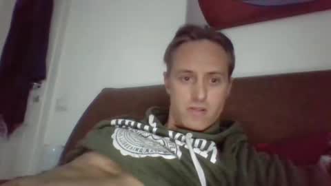 Snapshot of sten015 chatting on 12-05-24, 03:06 sten015 online show from 12-05-24, 03:06