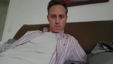 Snapshot of sten015 chatting on 01-07-25, 11:58 sten015 online show from 01-07-25, 11:58