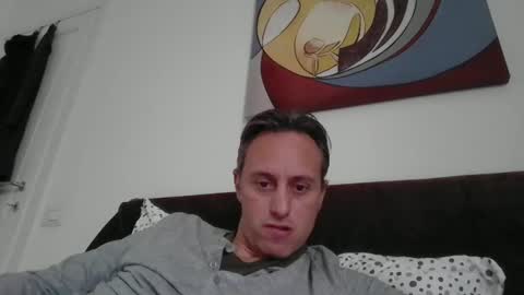Snapshot of sten015 chatting on 02-11-25, 02:02 sten015 online show from 02-11-25, 02:02