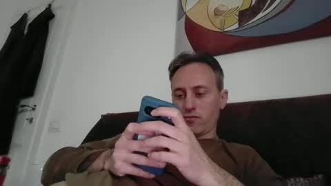 Snapshot of sten015 chatting on 02-19-25, 02:01 sten015 online show from 02-19-25, 02:01