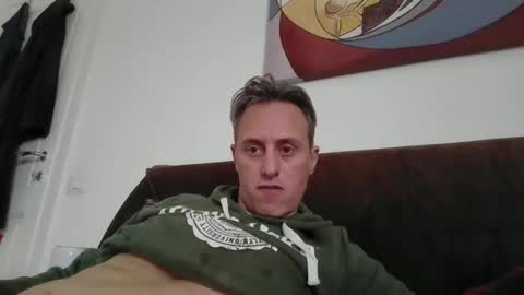 Snapshot of sten015 chatting on 02-26-25, 01:52 sten015 online show from 02-26-25, 01:52