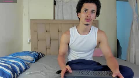 Snapshot of stepcouple__ chatting on 09-28-25, 10:15 Stepcouple online show from 09-28-25, 10:15