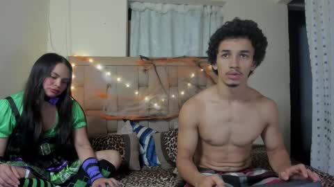 Snapshot of stepcouple__ chatting on 10-22-25, 10:20 Stepcouple online show from 10-22-25, 10:20