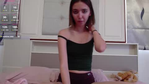 Stephanie 3 online show from 01-16-26, 04:05